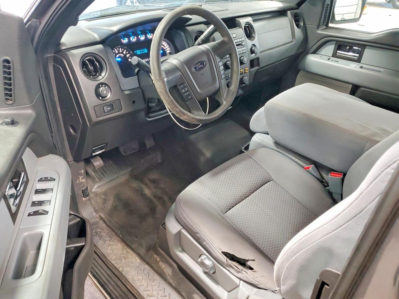 Ford F-150 Super Cab