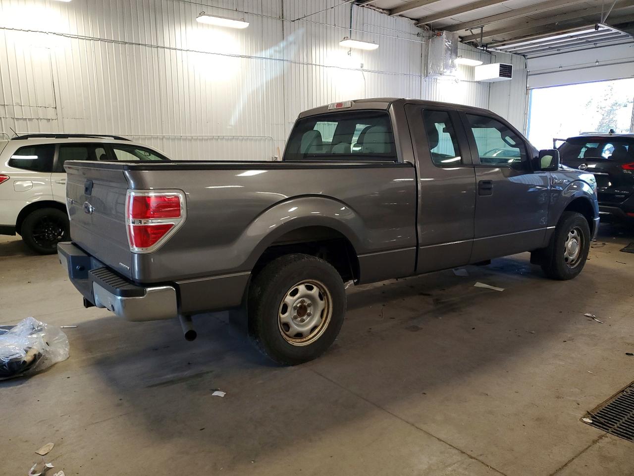 Ford F-150 Super Cab