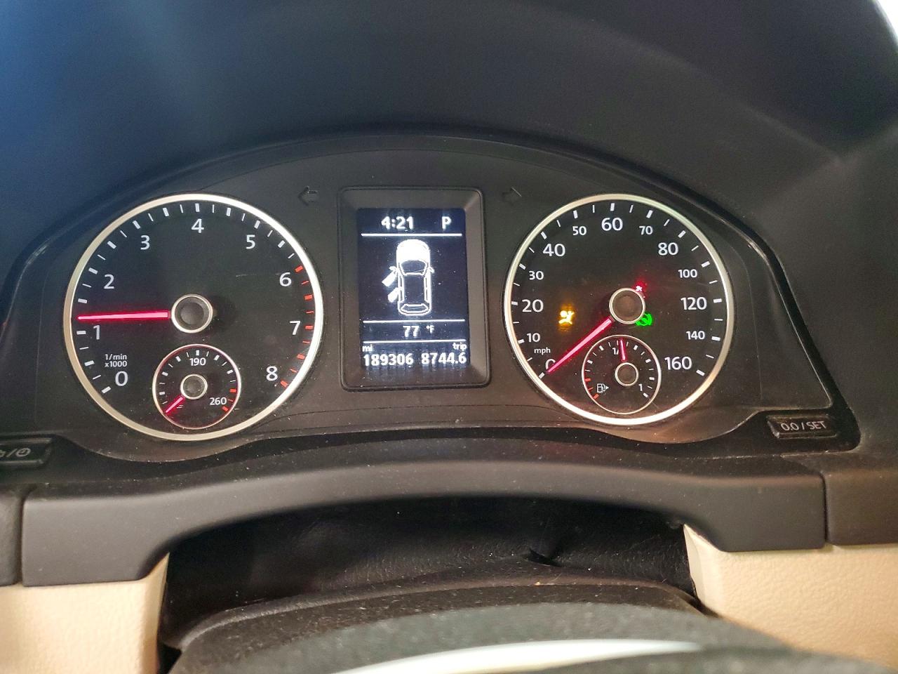 Volkswagen Tiguan S