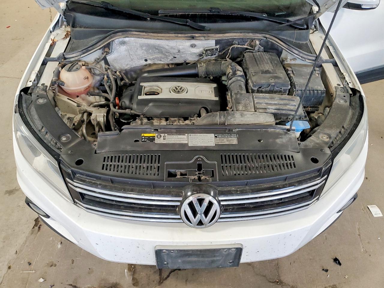 Volkswagen Tiguan S