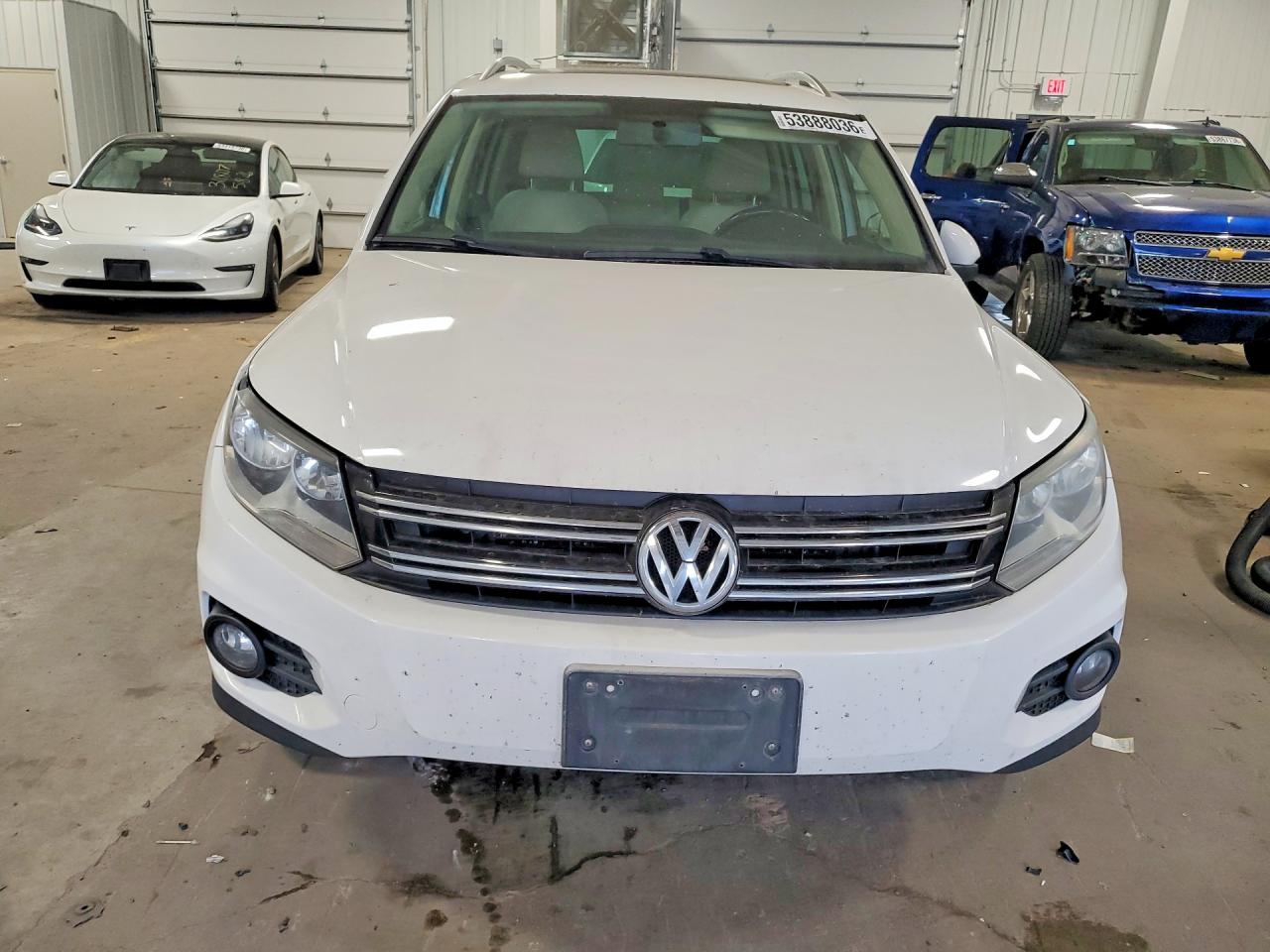 Volkswagen Tiguan S