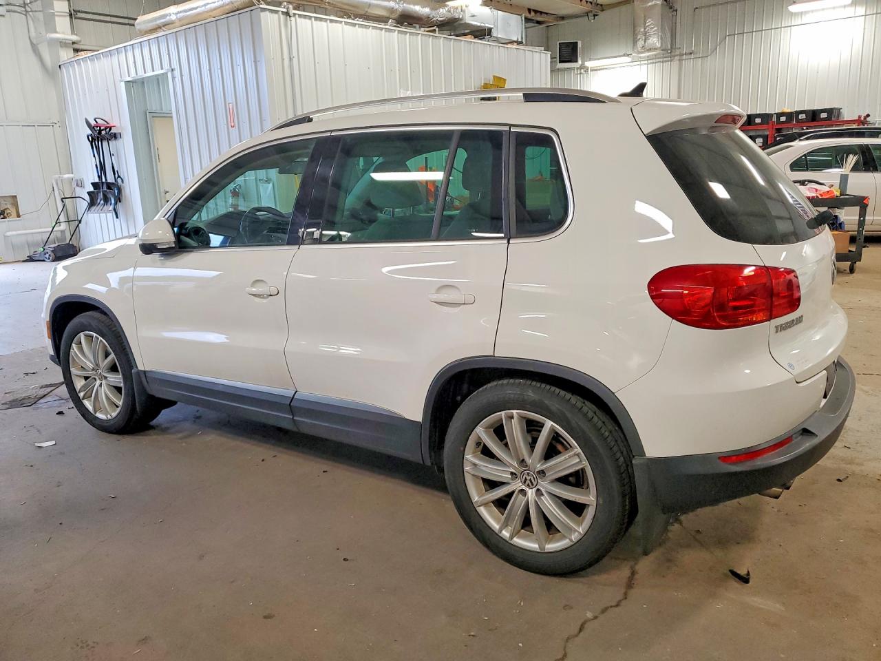 Volkswagen Tiguan S