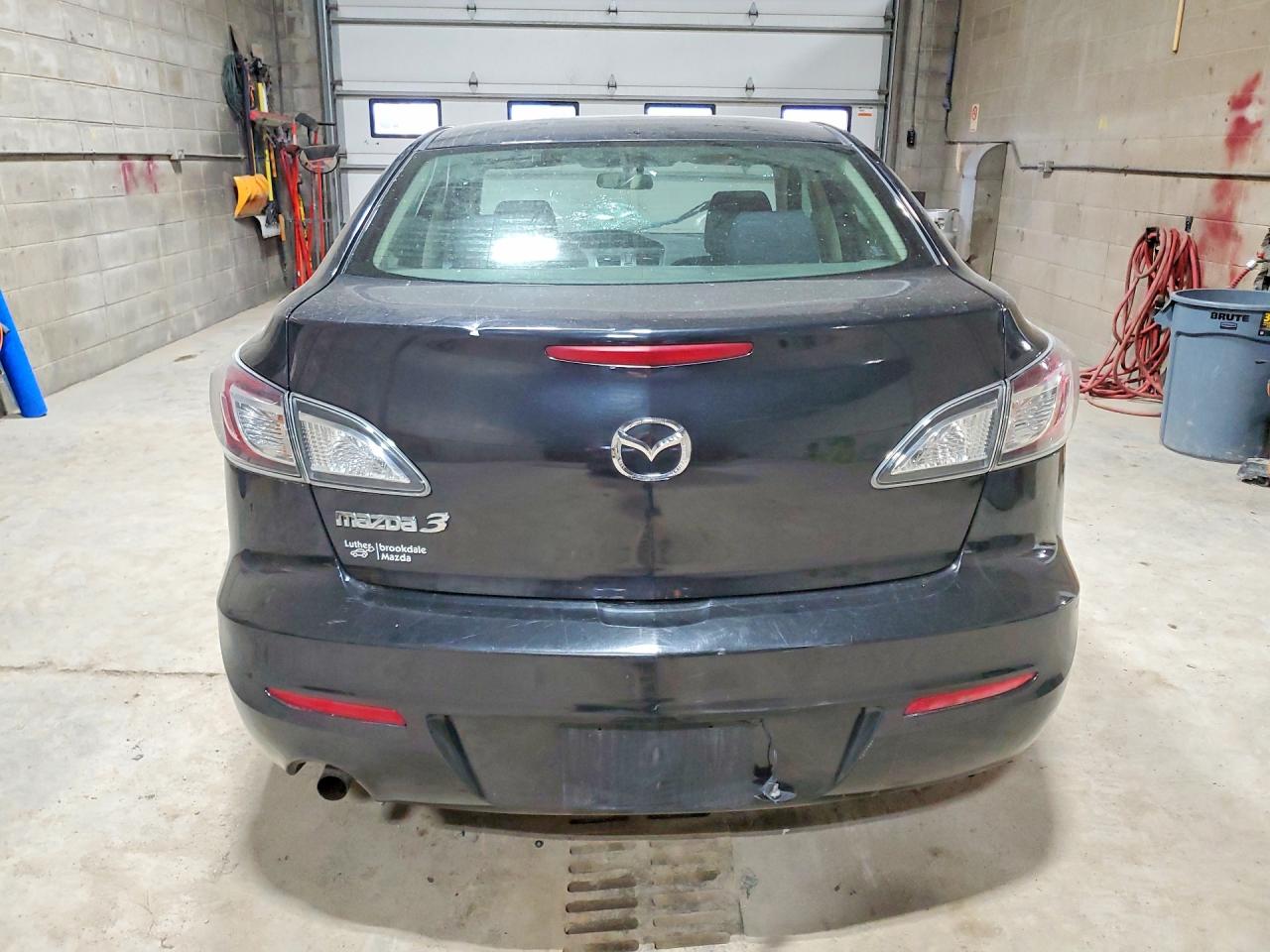 Mazda 3 I