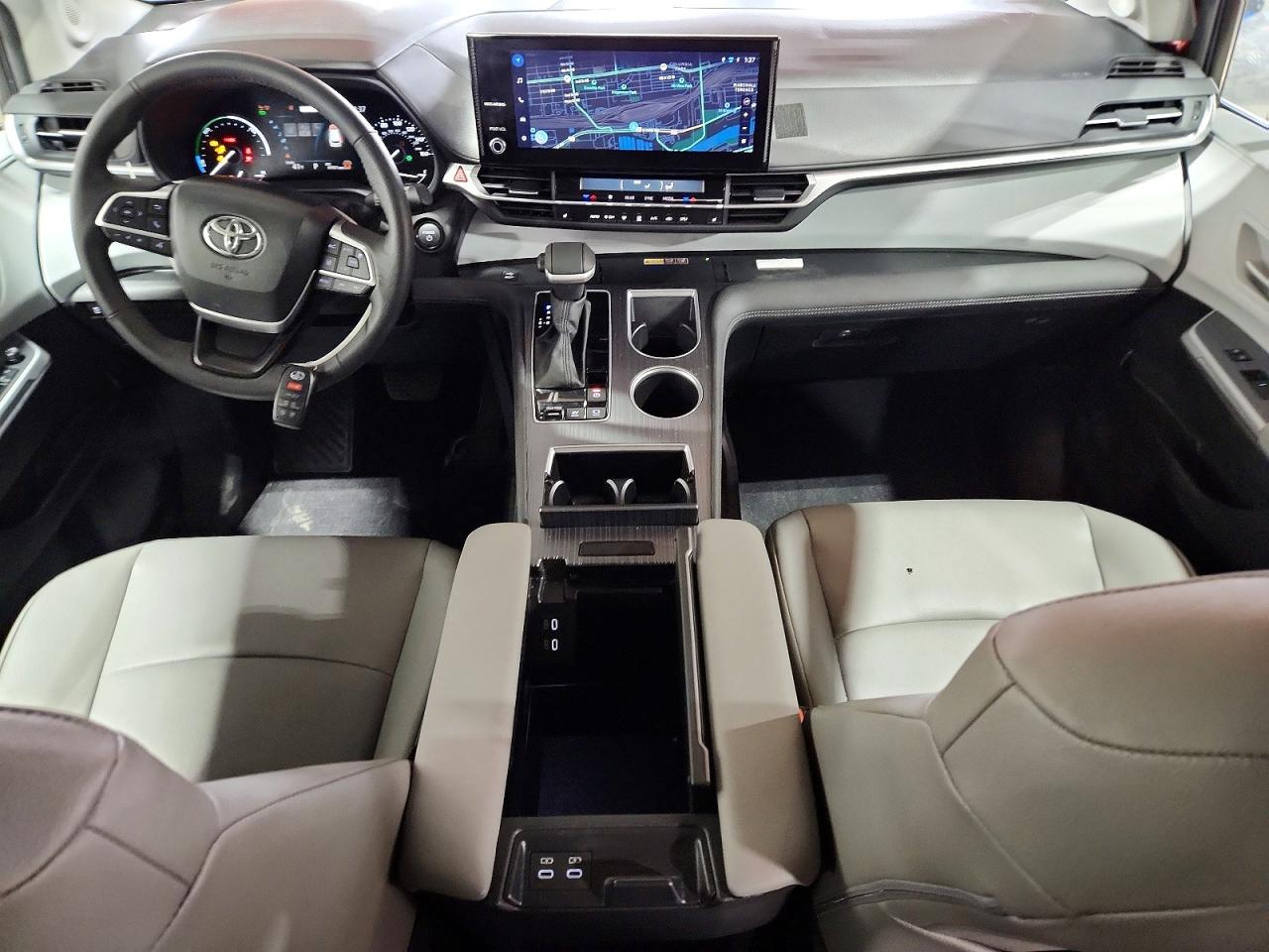 Toyota Sienna Xle 7-passenger
