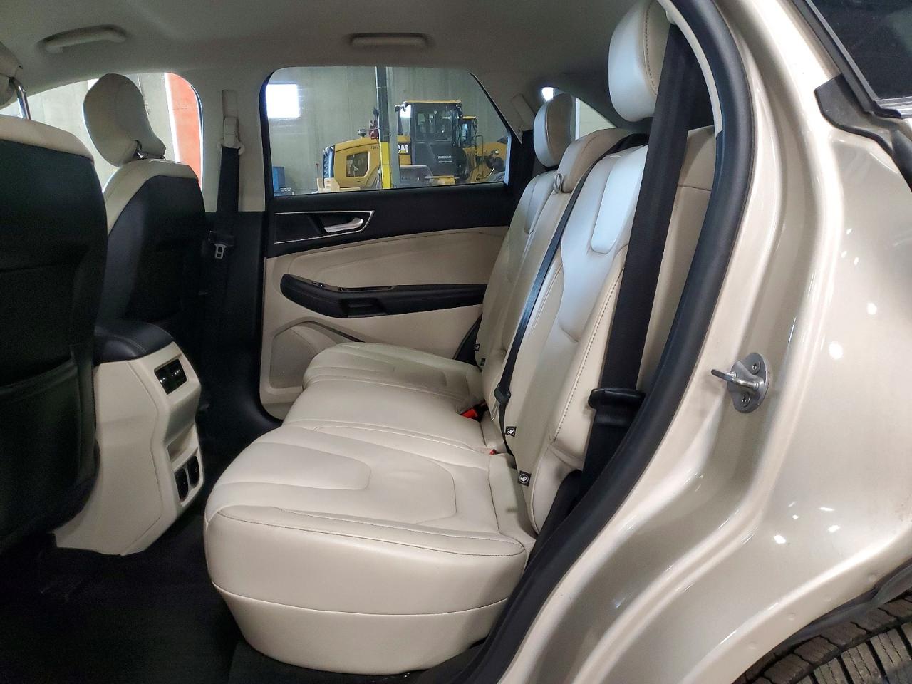 Ford Edge Titanium