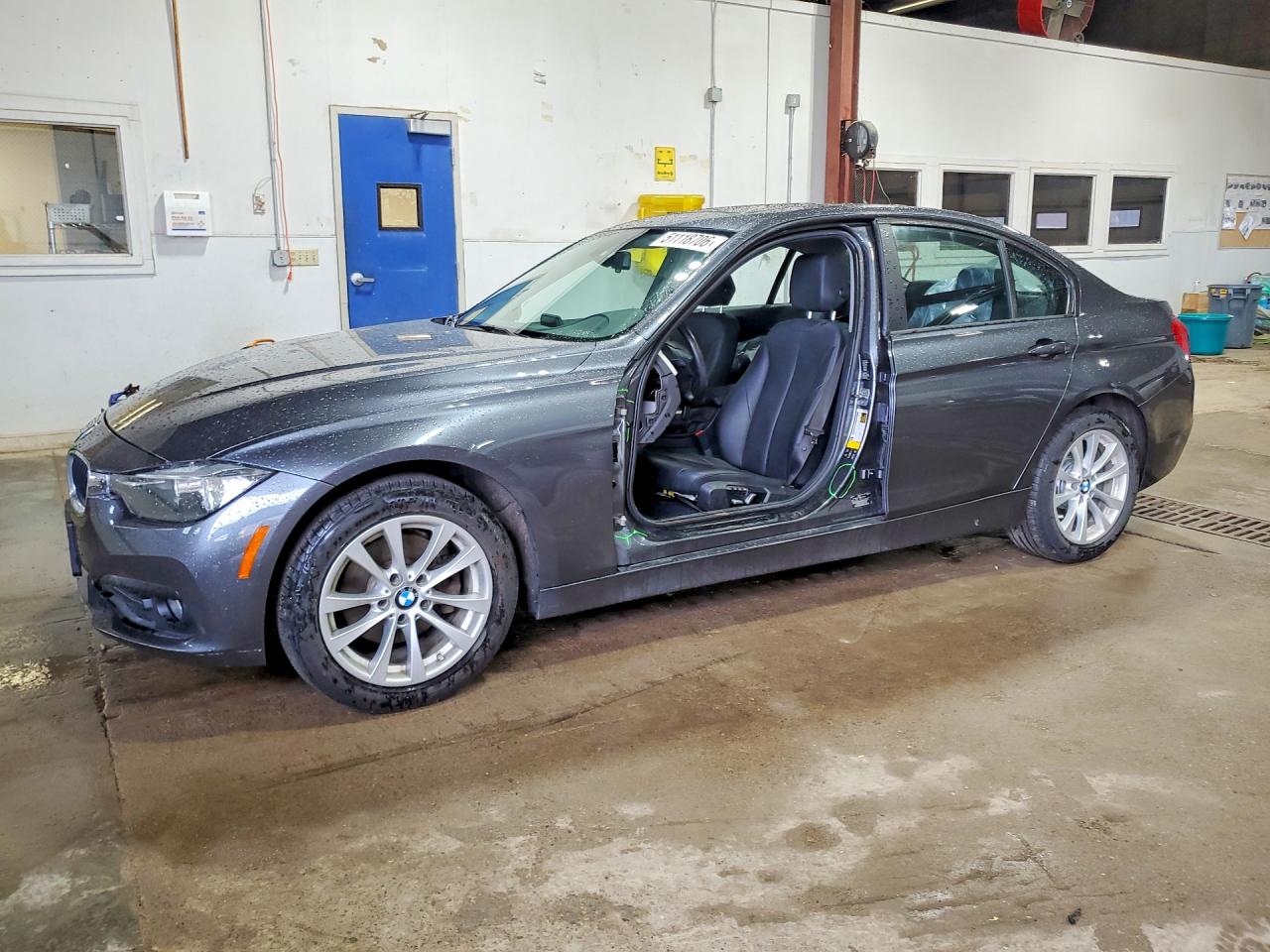 Salvage BMW 3 Series Image