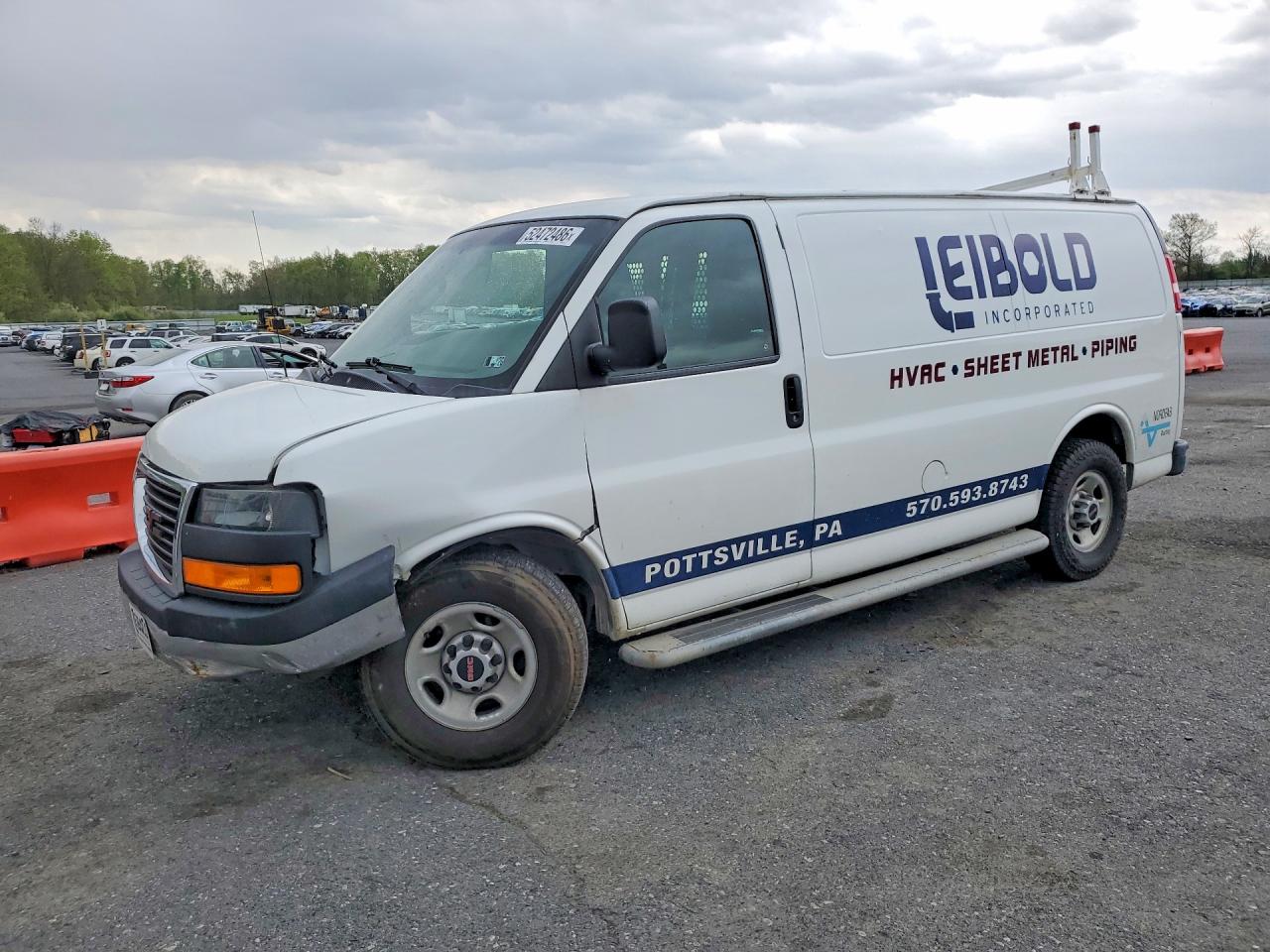 Salvage GMC Savana Image