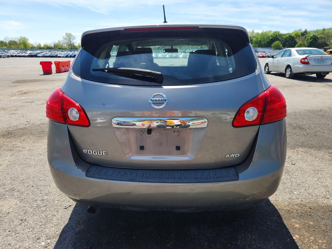 Nissan Rogue S