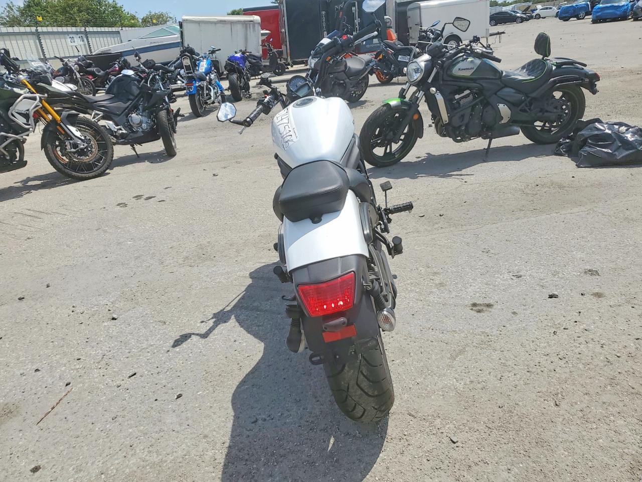 Kawasaki Ninja 650 D