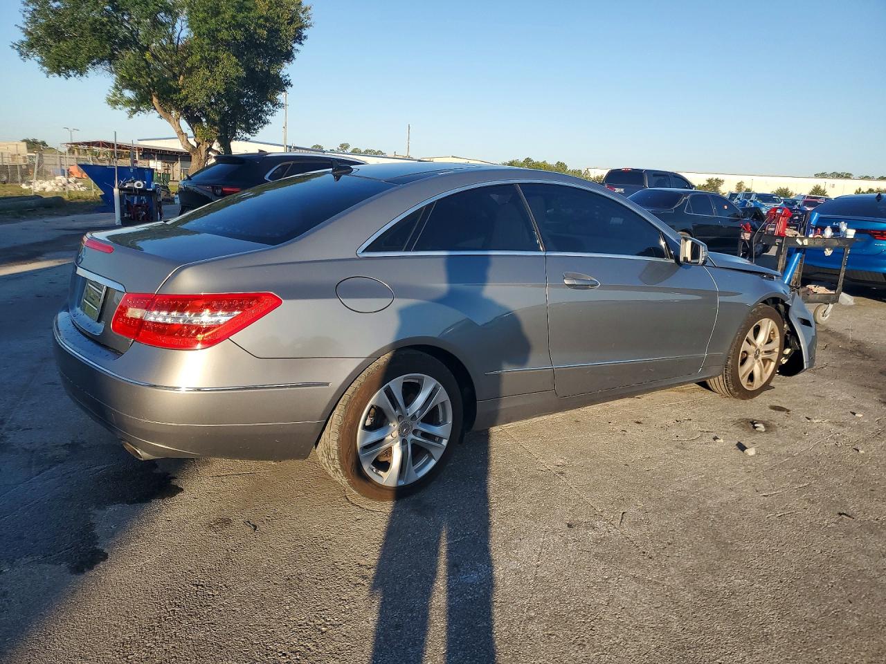 Mercedes-Benz E-Class 350