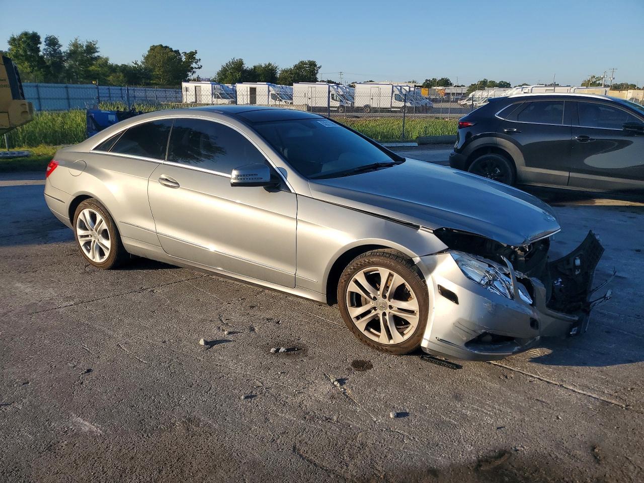 Mercedes-Benz E-Class 350