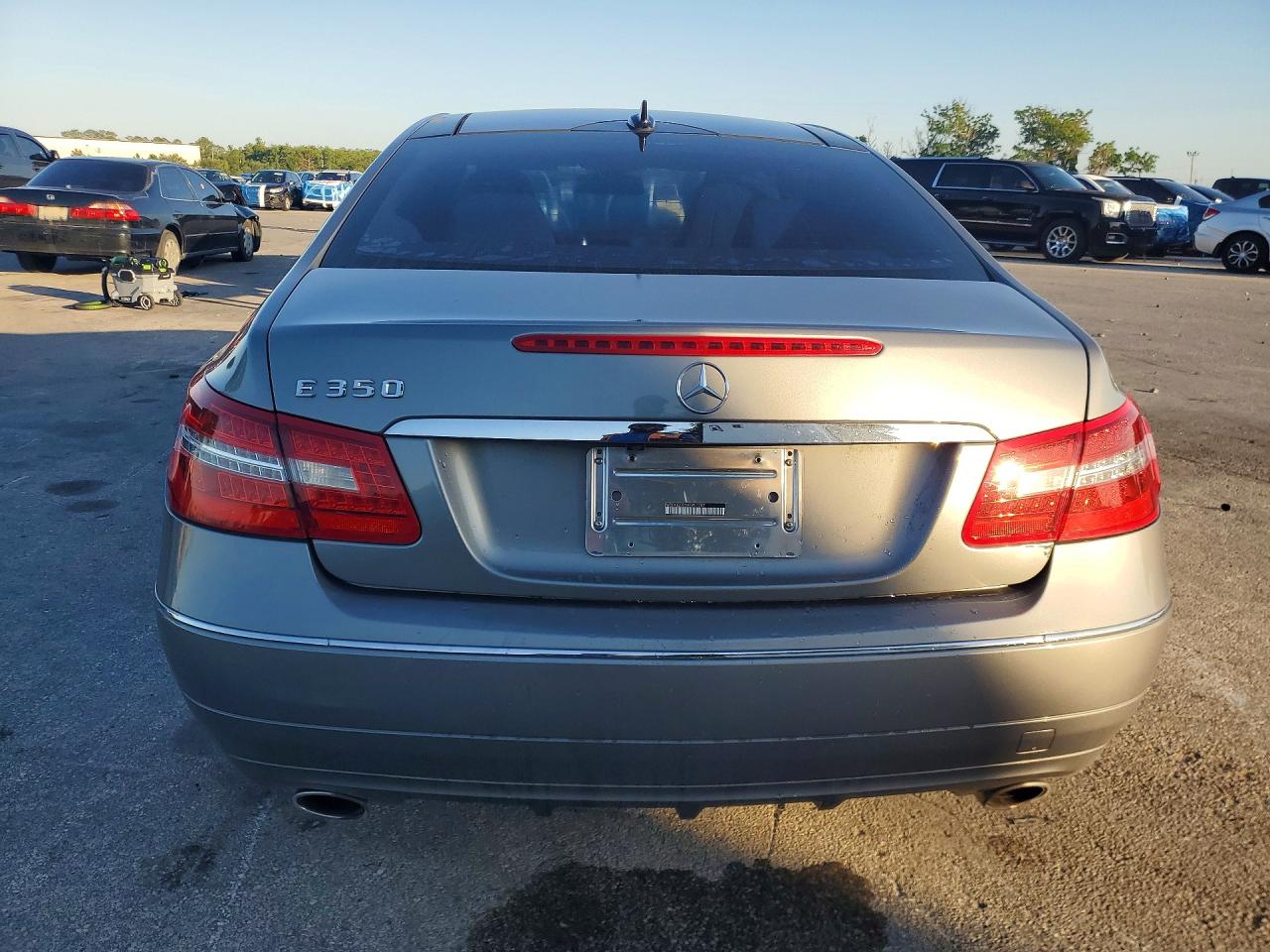 Mercedes-Benz E-Class 350