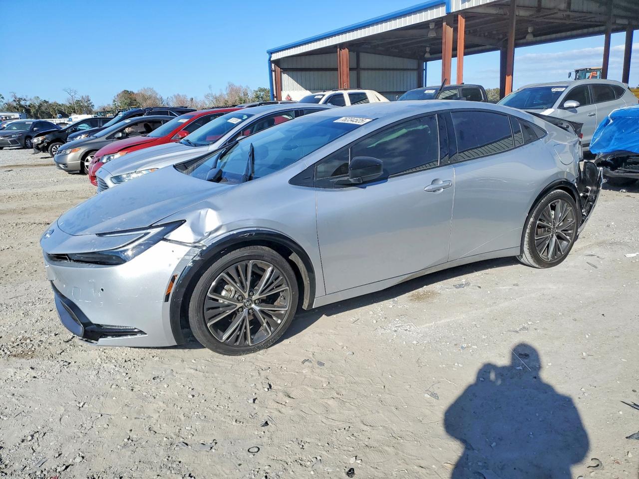 Salvage Toyota Prius Image