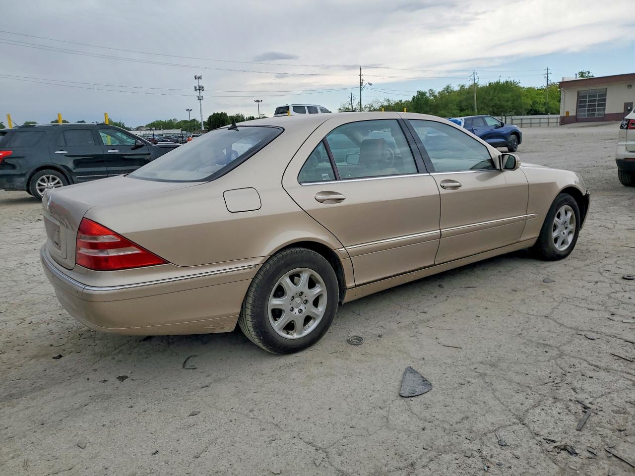 Mercedes-Benz S-Class 430
