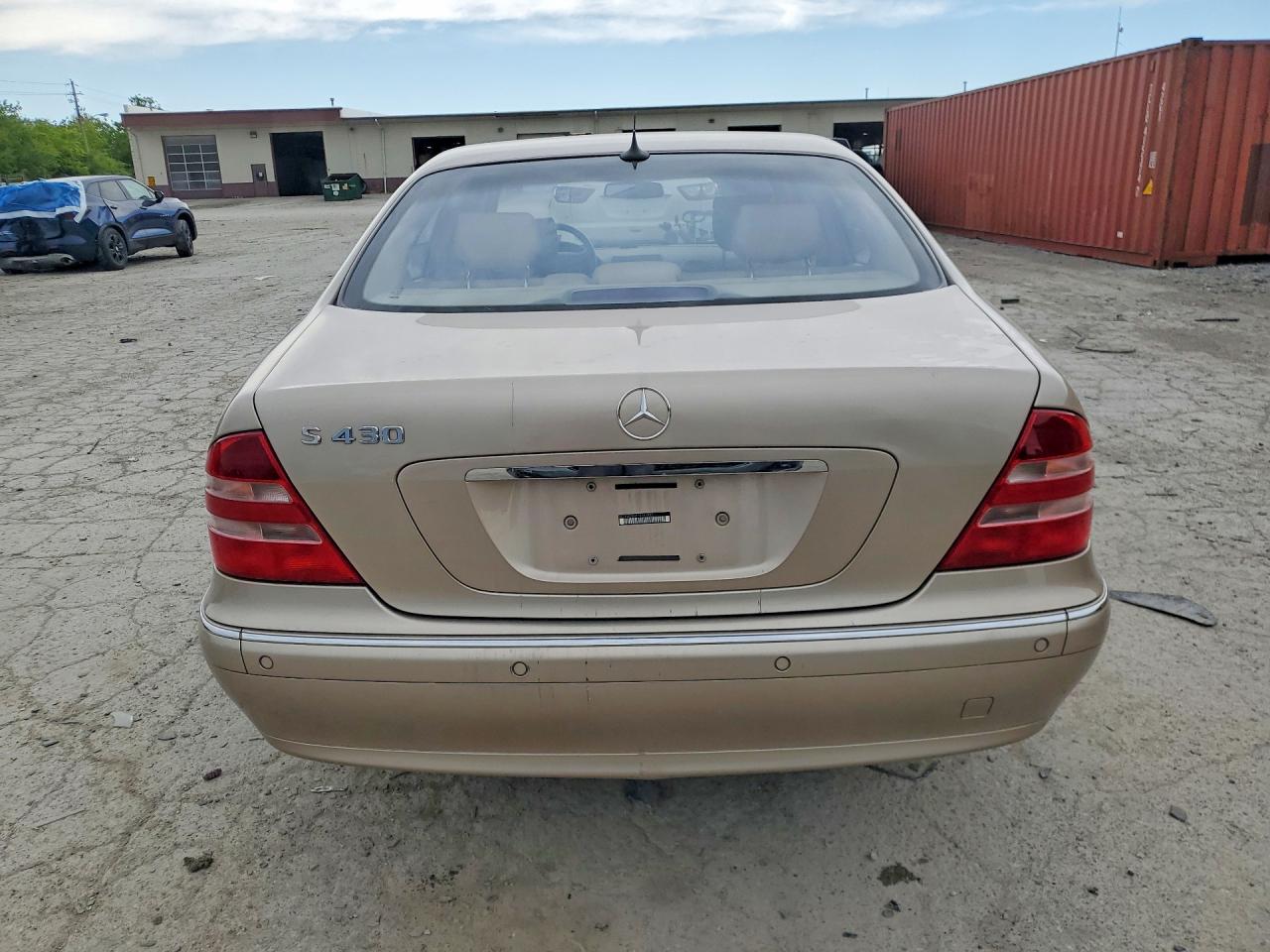 Mercedes-Benz S-Class 430