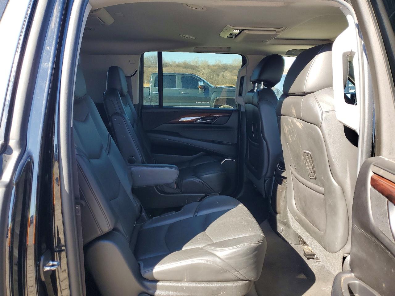 Cadillac Escalade Esv Premium
