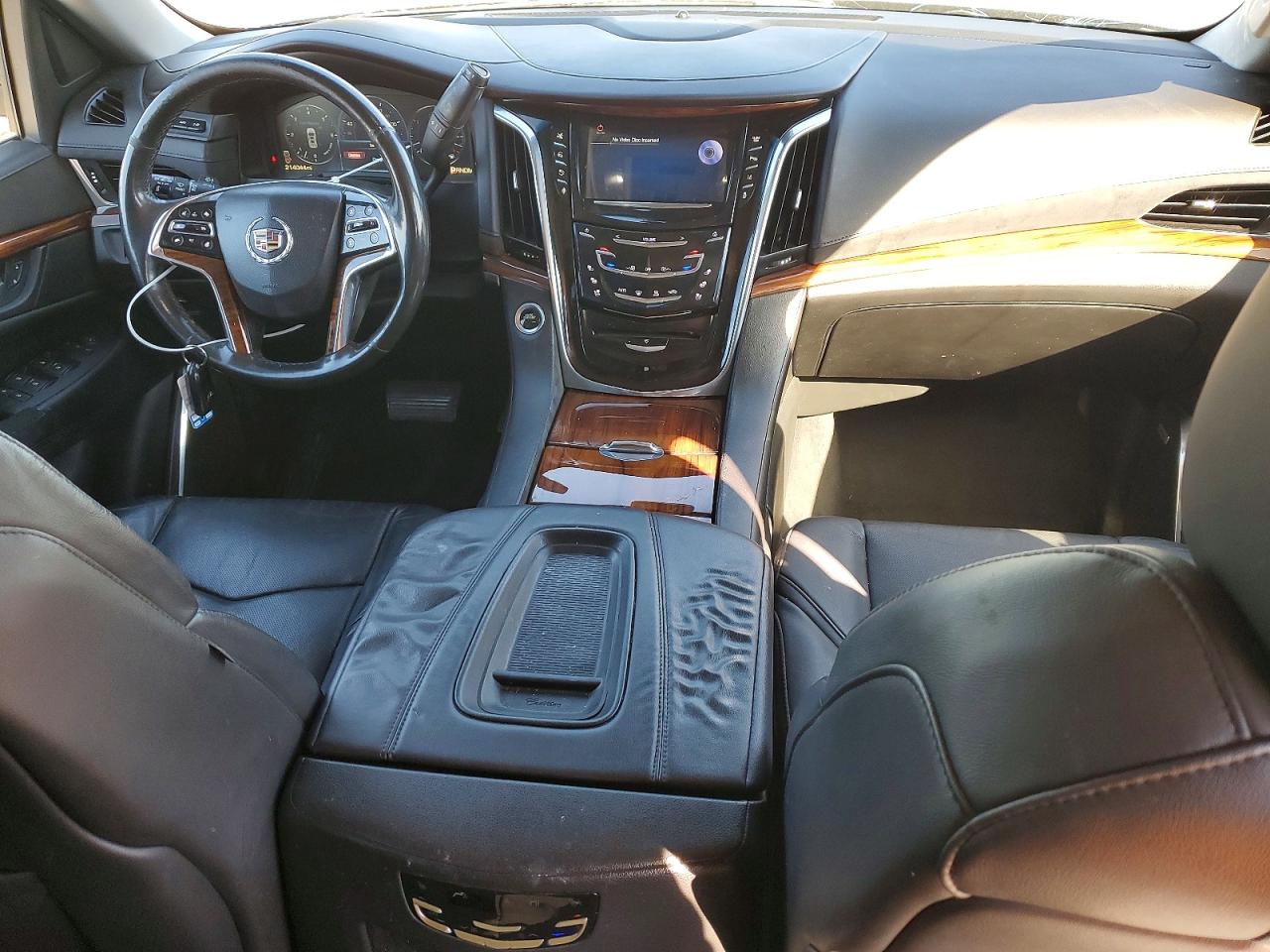 Cadillac Escalade Esv Premium