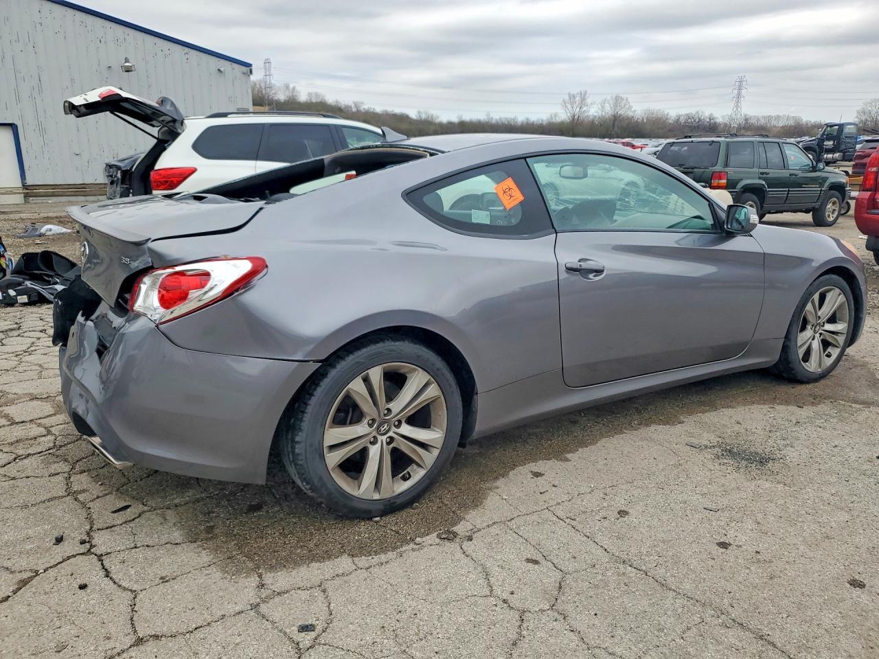 Hyundai Genesis 3.8l