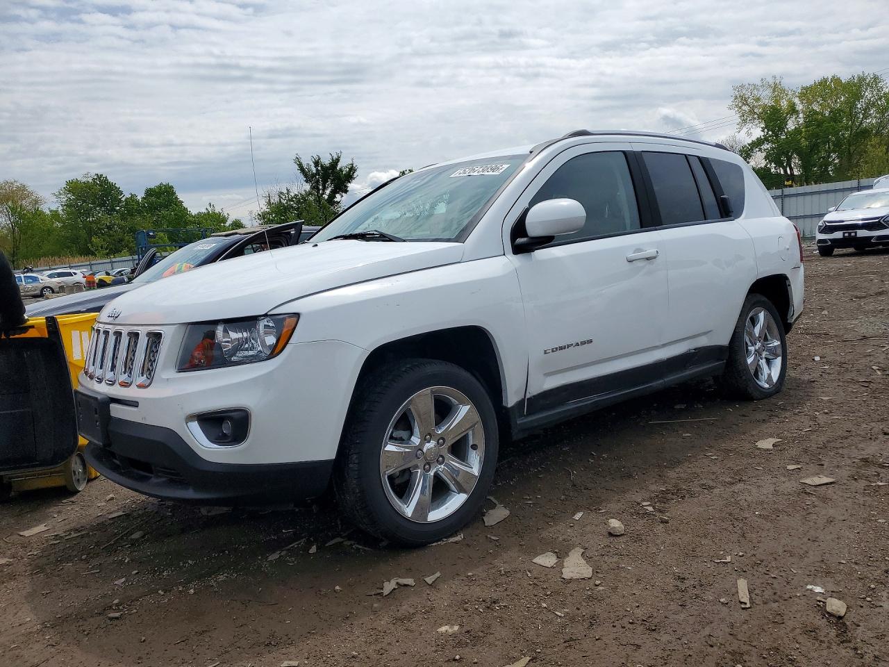 Salvage Jeep Compass Image