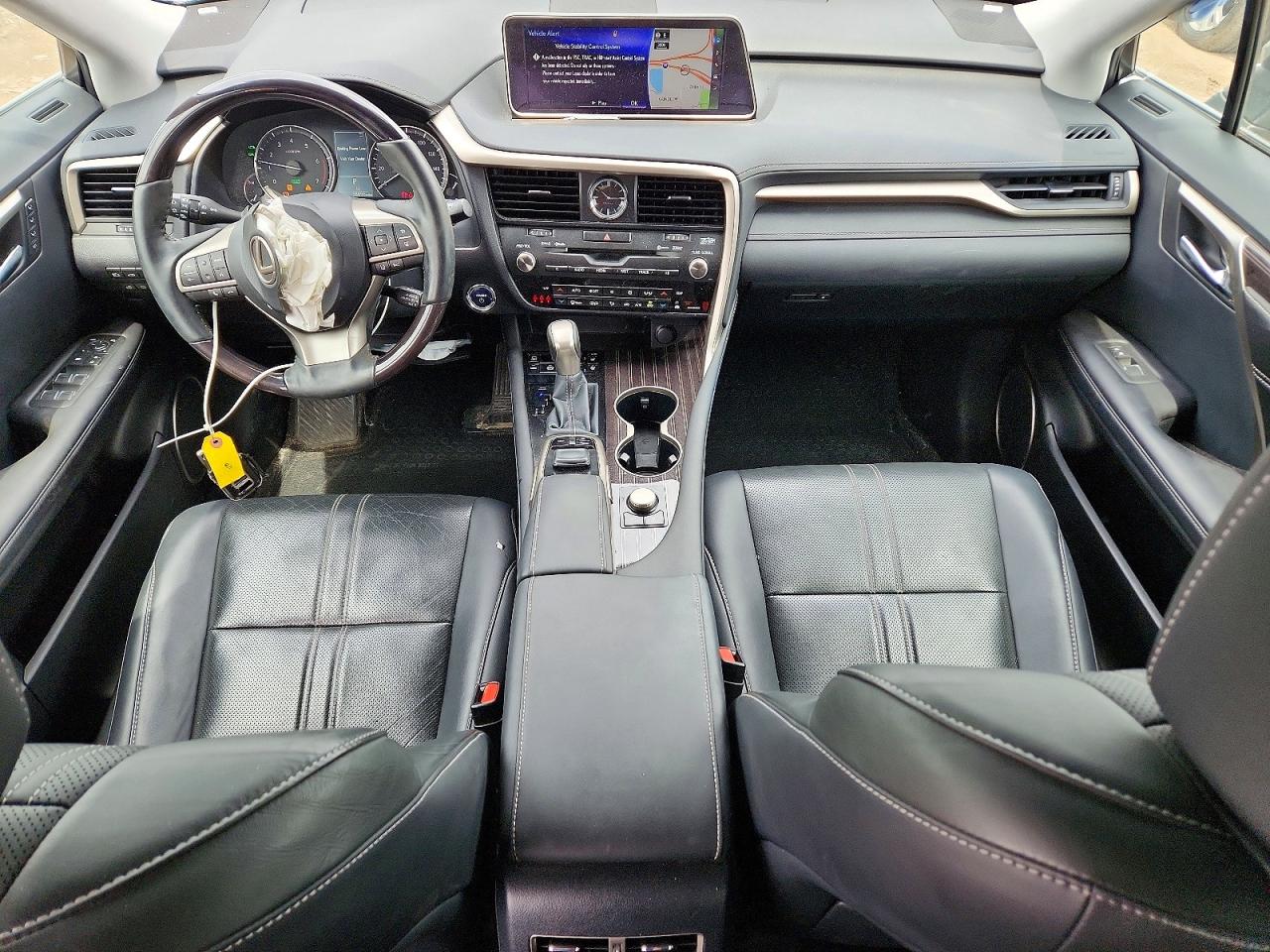 Lexus RX Base