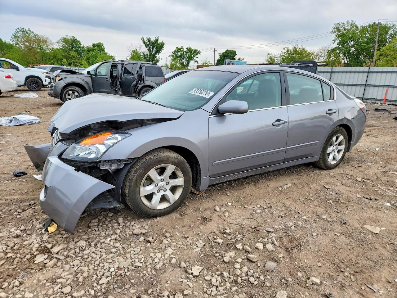 Salvage Nissan Altima Image