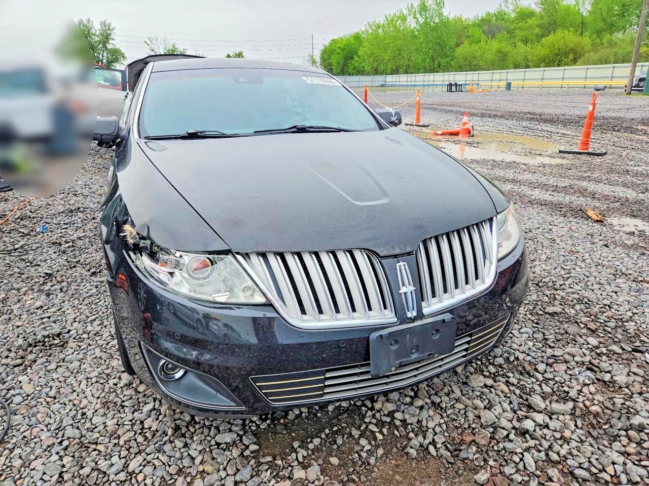 Lincoln MKS
