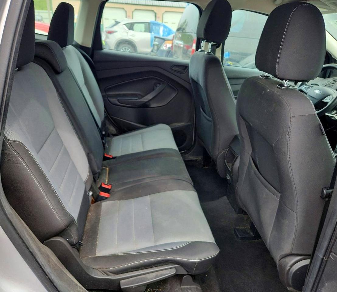 Ford Escape S