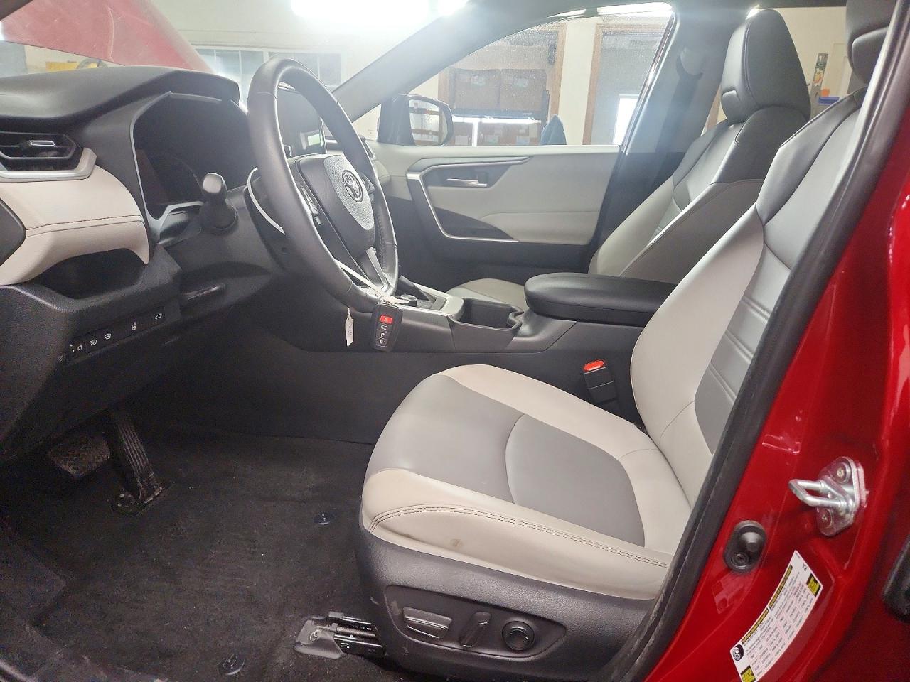 Toyota RAV4 Xle Premium