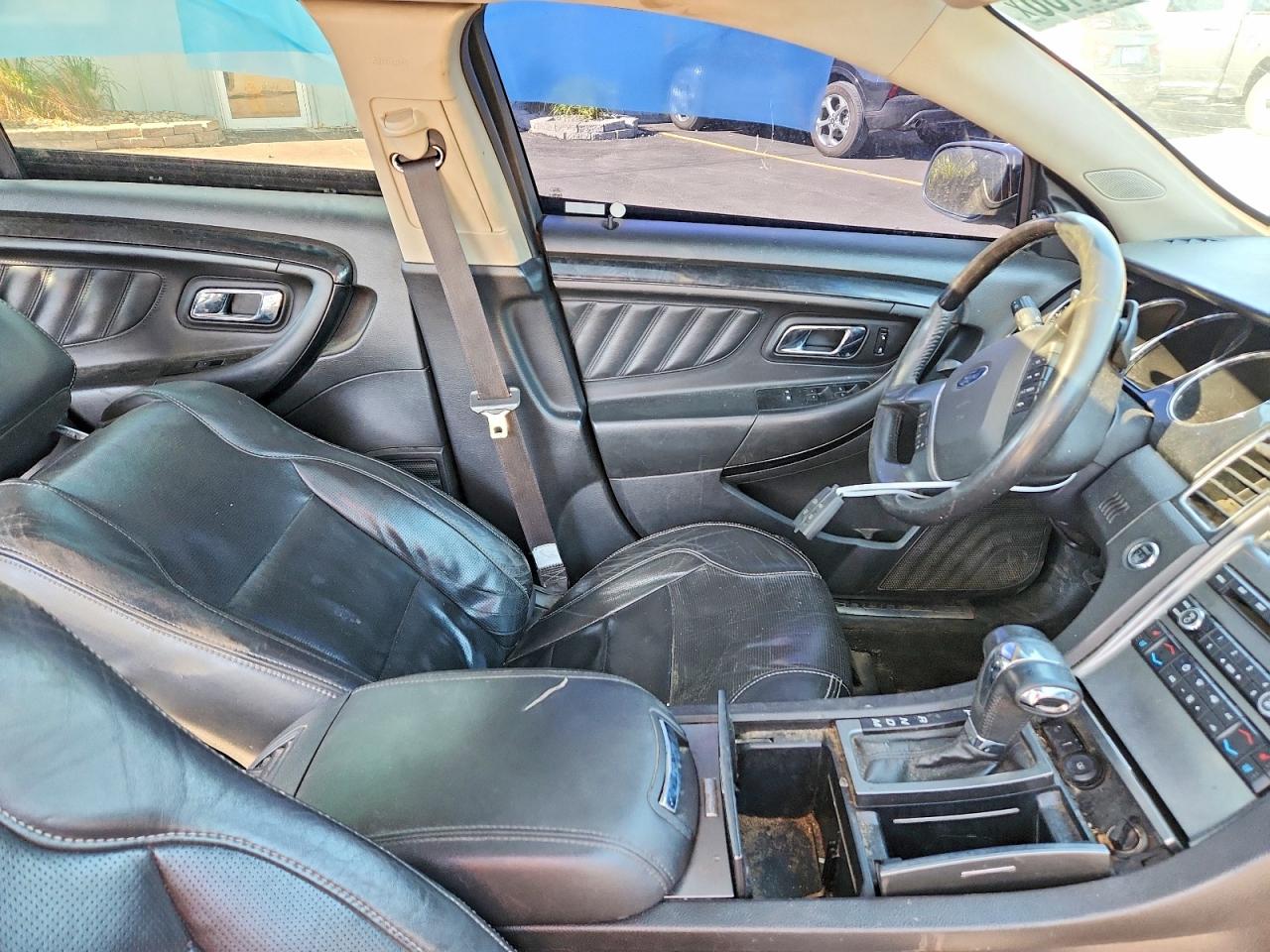 Ford Taurus Limited