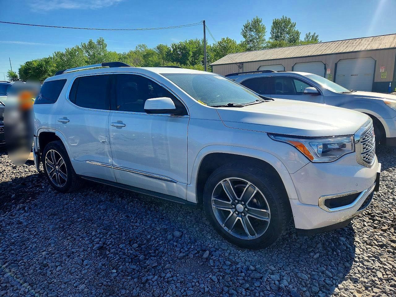 GMC Acadia Denali