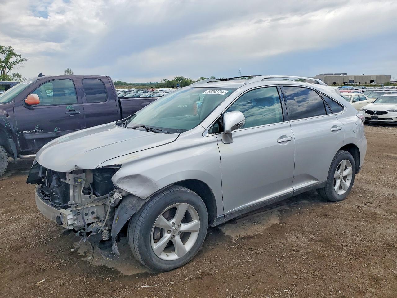 Salvage Lexus RX Image