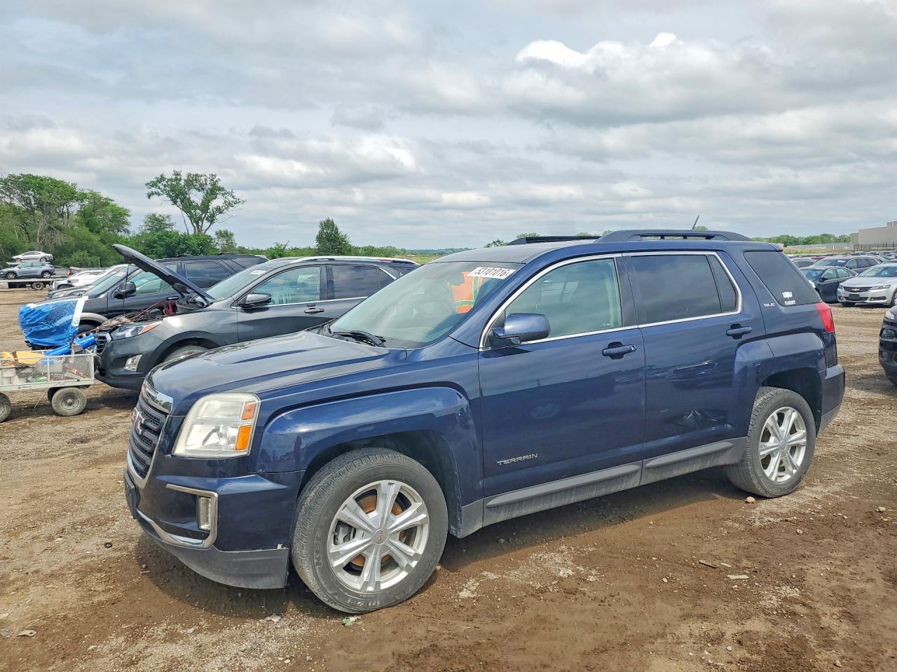 Salvage GMC Terrain Image