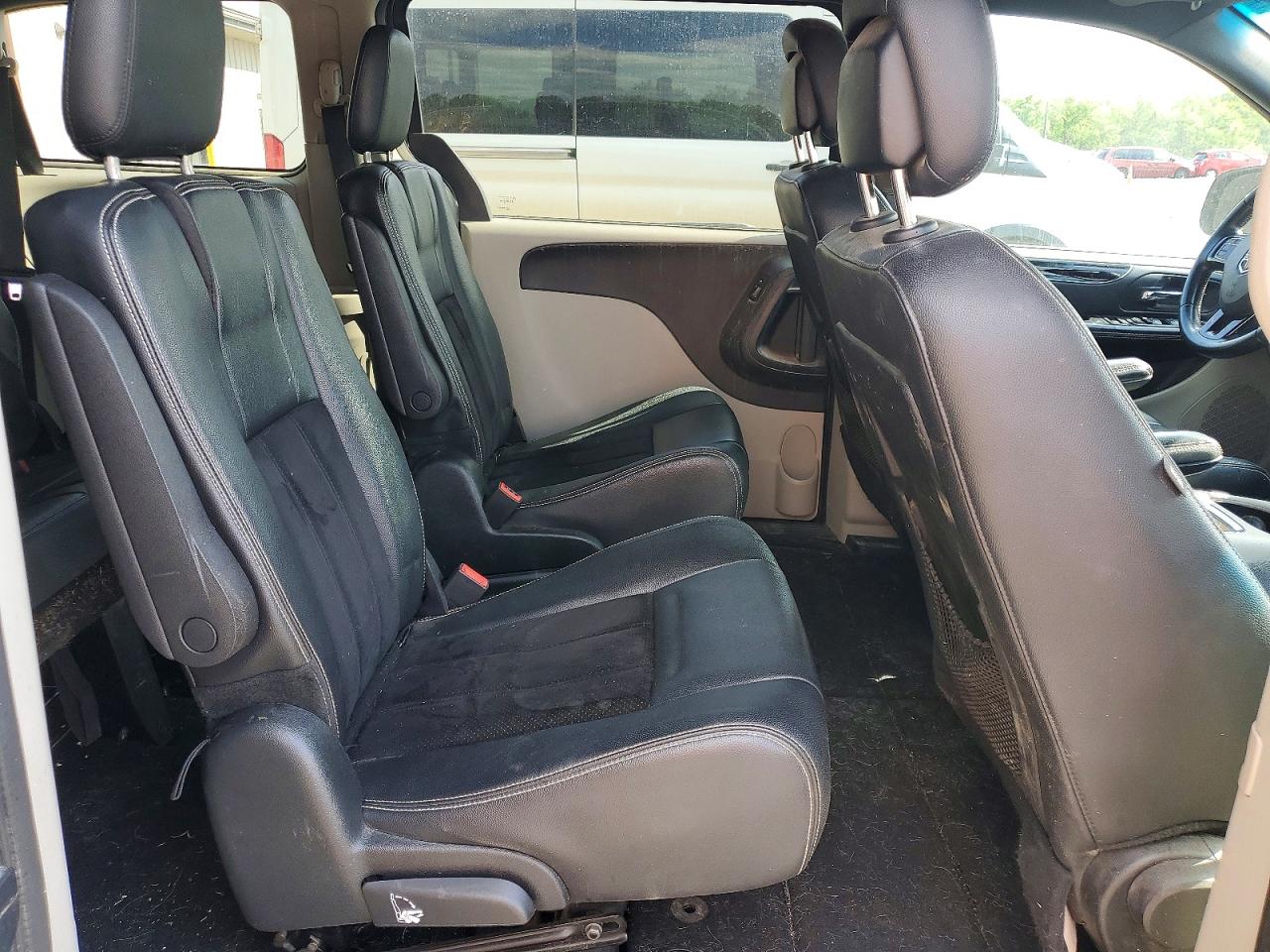 Dodge Caravan Sxt