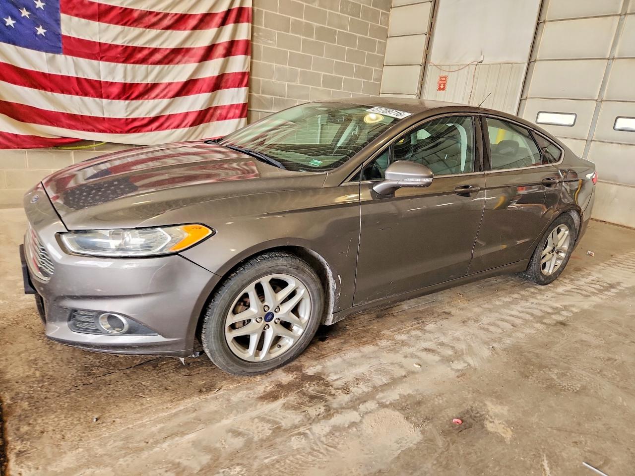 Salvage Ford Fusion Image
