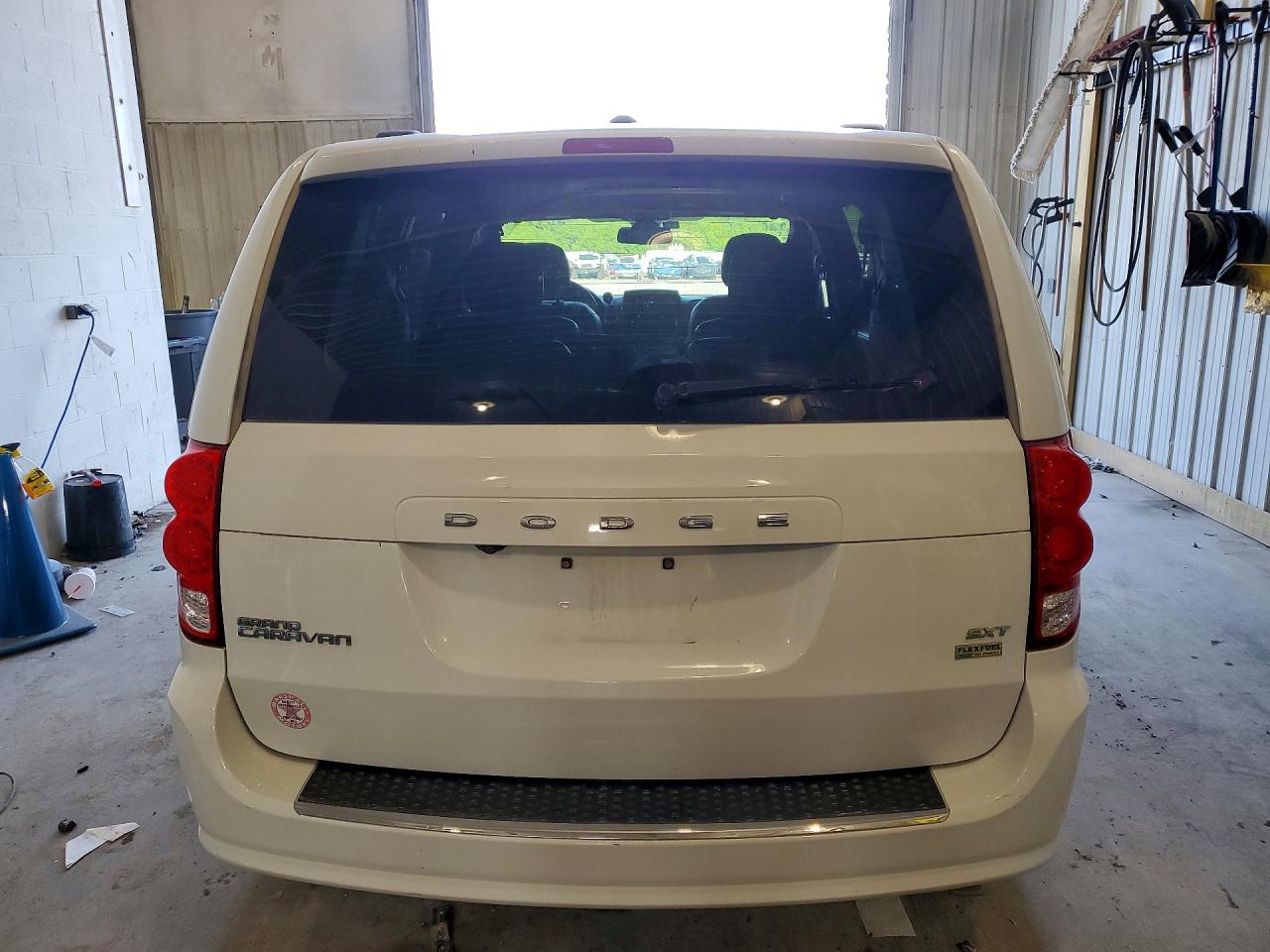Dodge Caravan Sxt