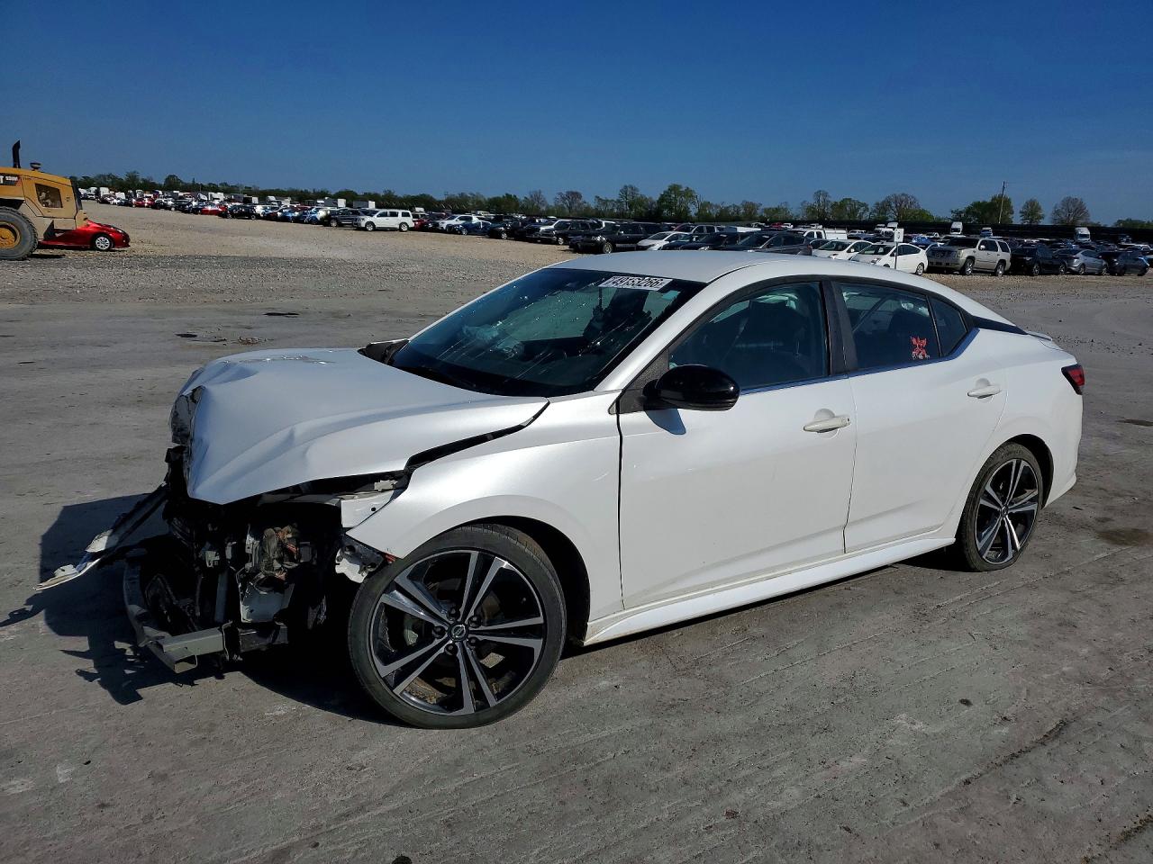Salvage Nissan Sentra Image
