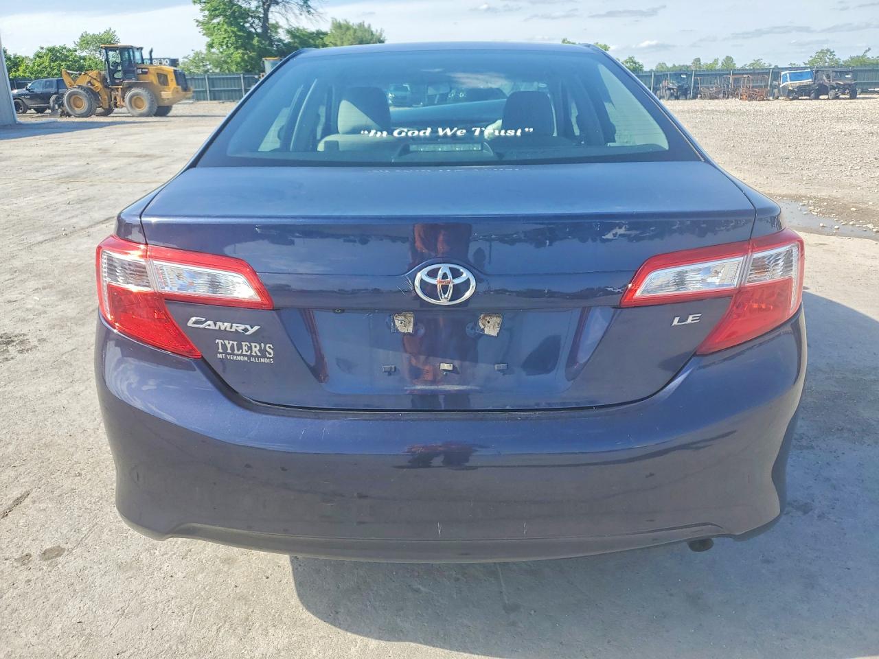Toyota Camry Le
