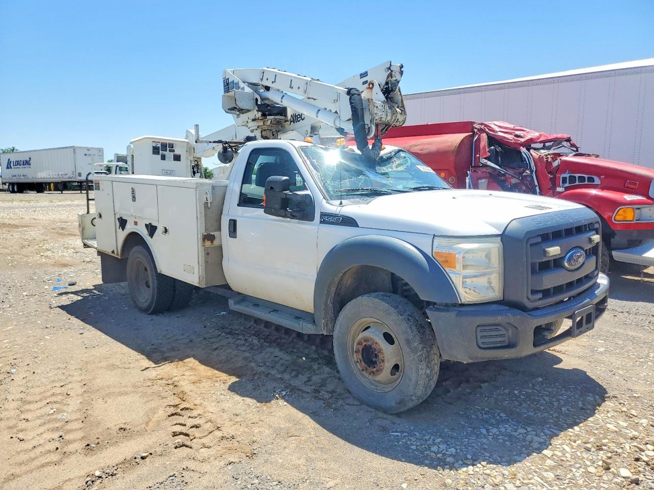 Salvage Ford F-550 Image