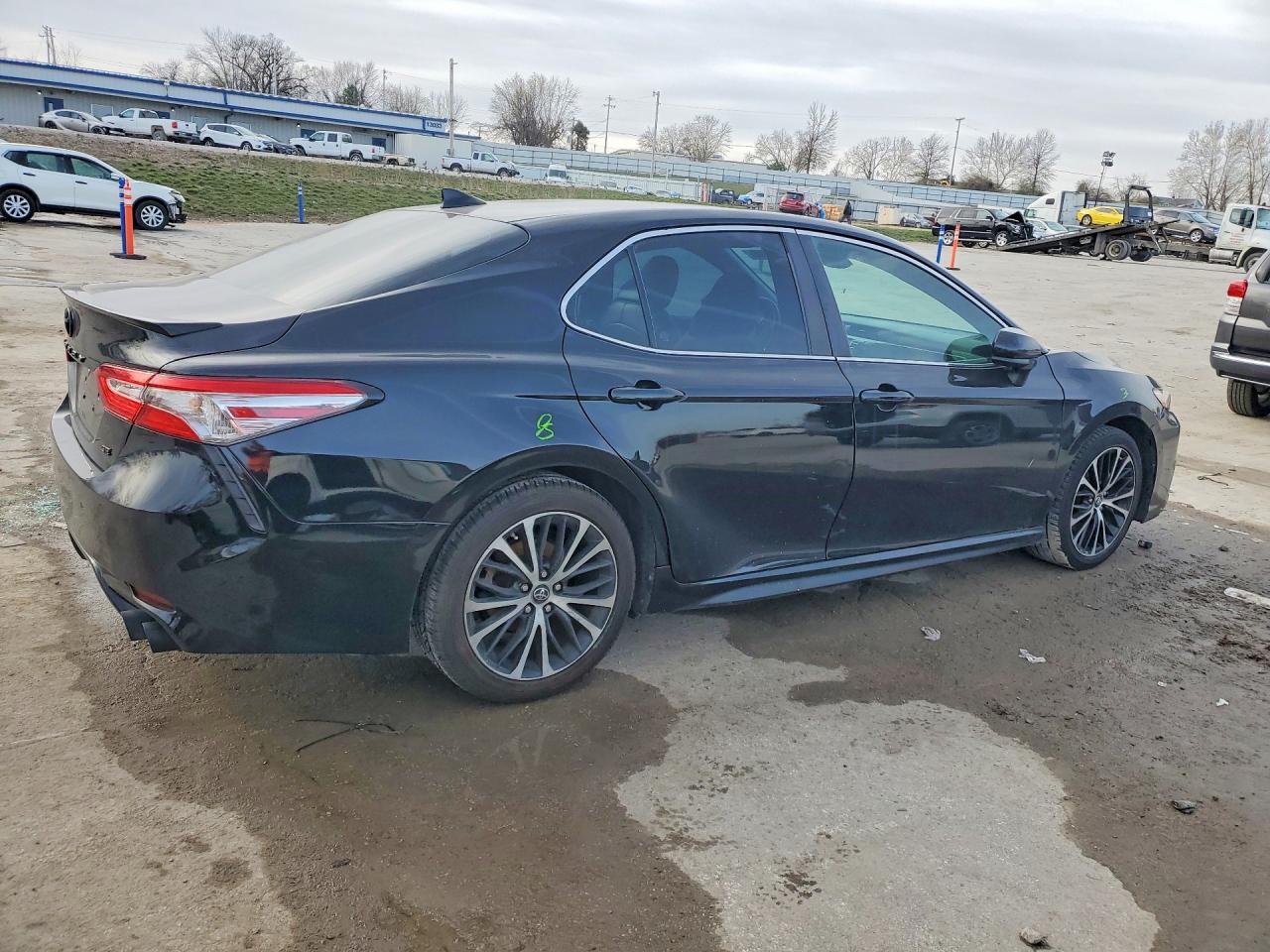 Toyota Camry Se