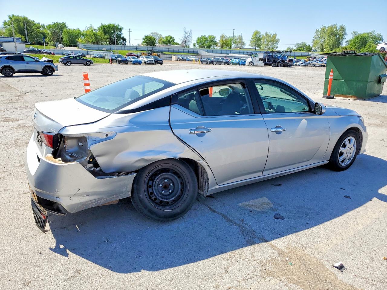 Nissan Altima S