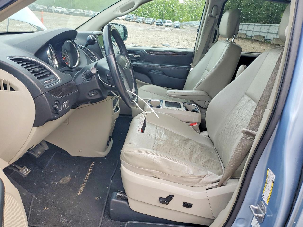 Chrysler Minivan Touring L