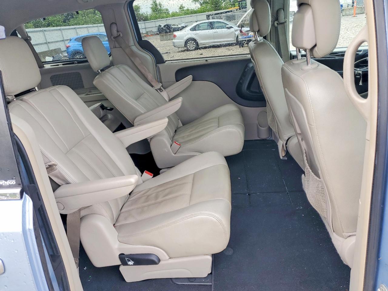Chrysler Minivan Touring L