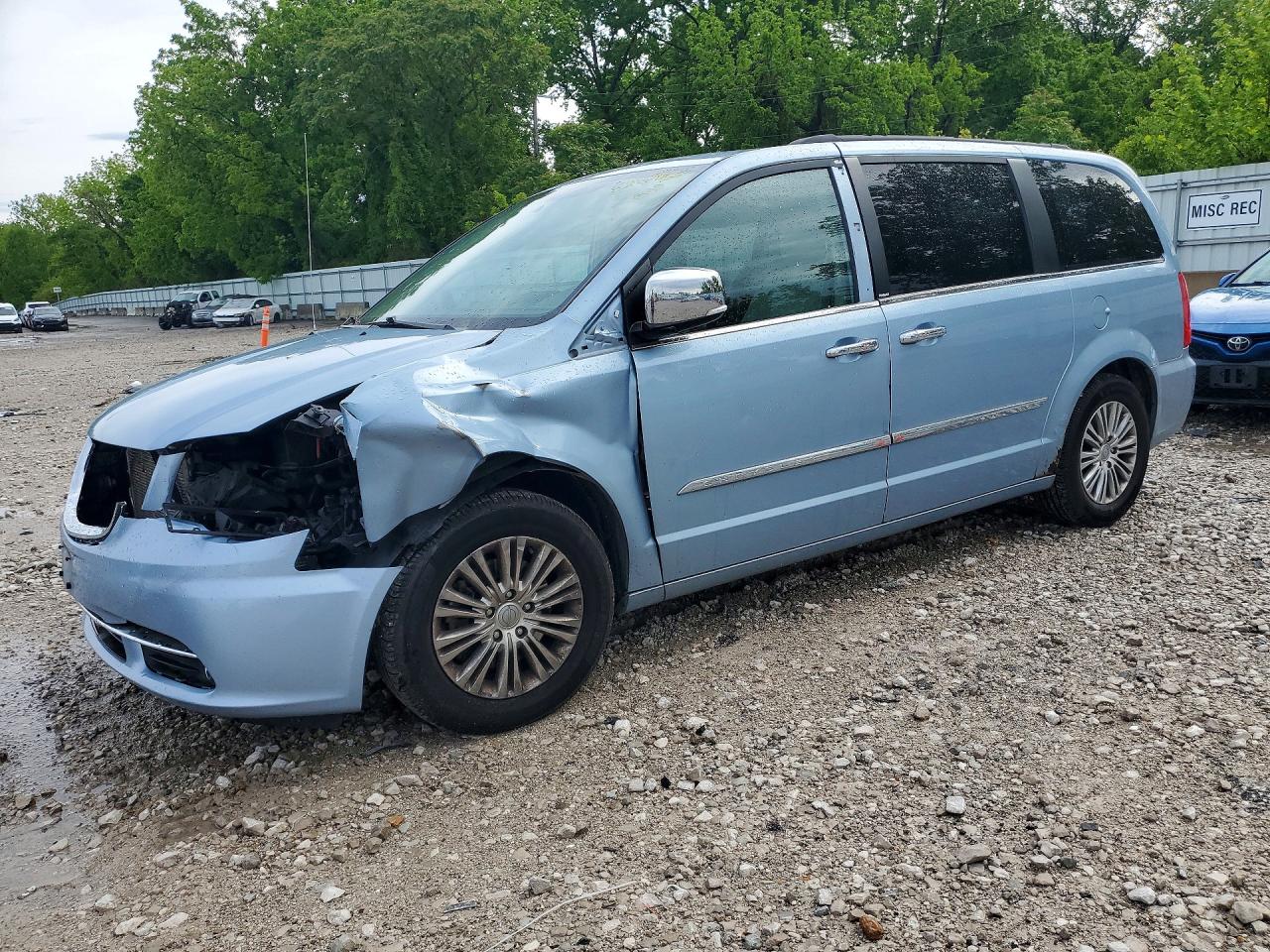 Salvage Chrysler Minivan Image