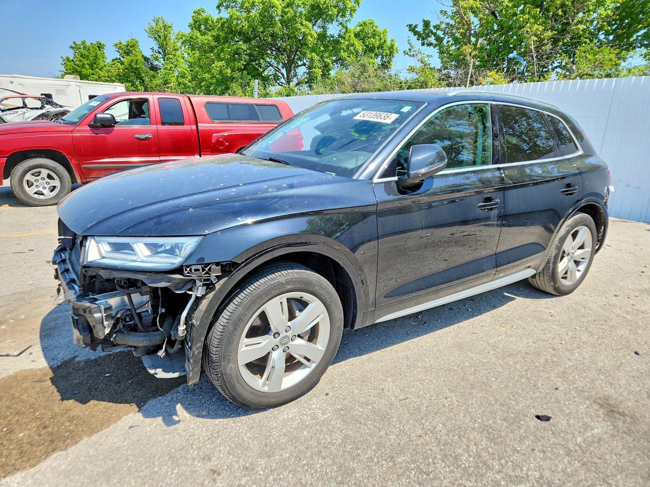 Salvage Audi Q5 Image