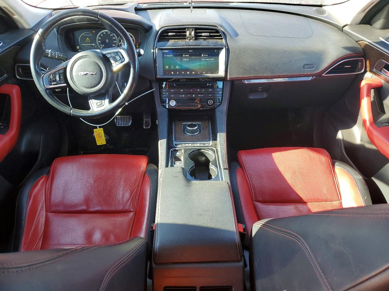 Jaguar F-PACE R - Sport