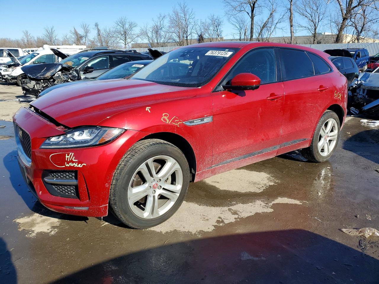 Salvage Jaguar F-PACE Image