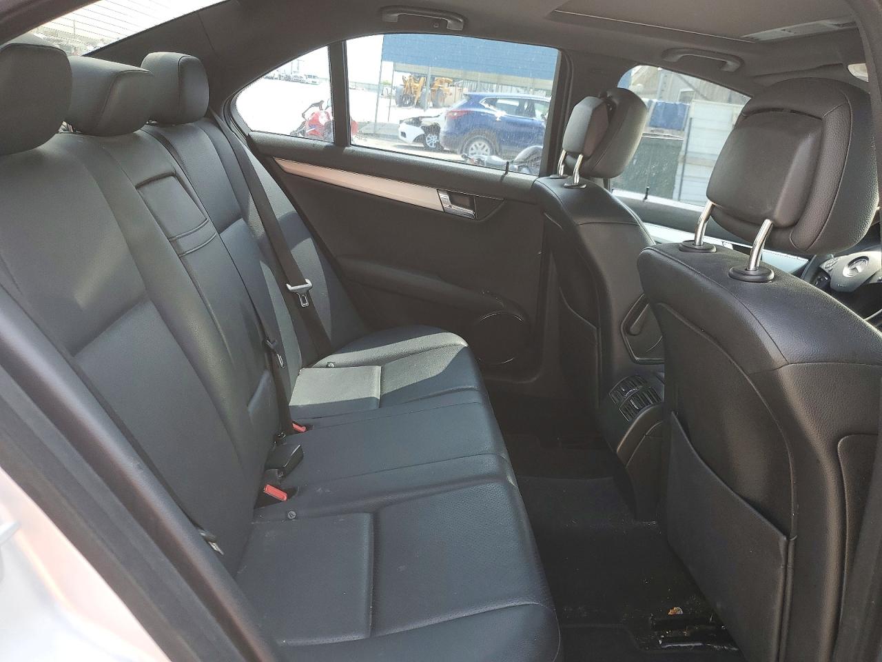 Mercedes-Benz C-Class 300