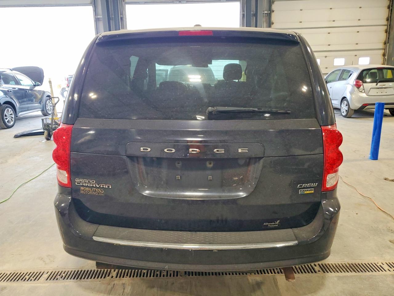 Dodge Caravan Crew