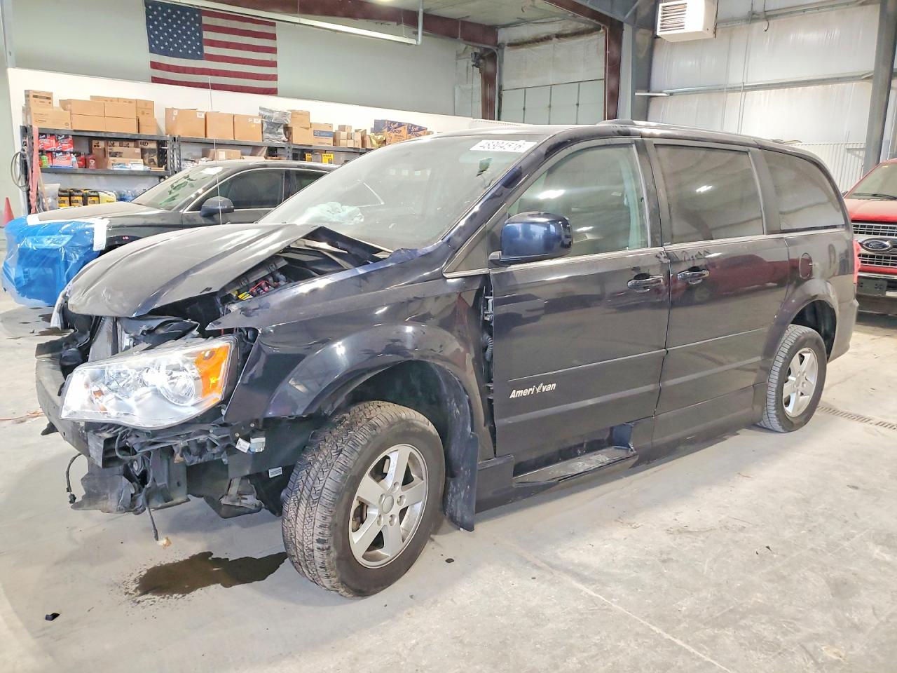 Salvage Dodge Caravan Image