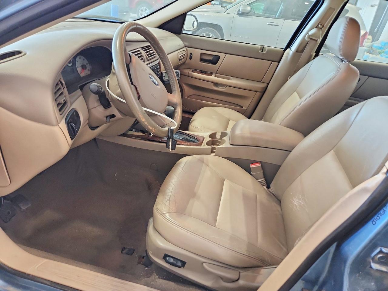 Ford Taurus Sel